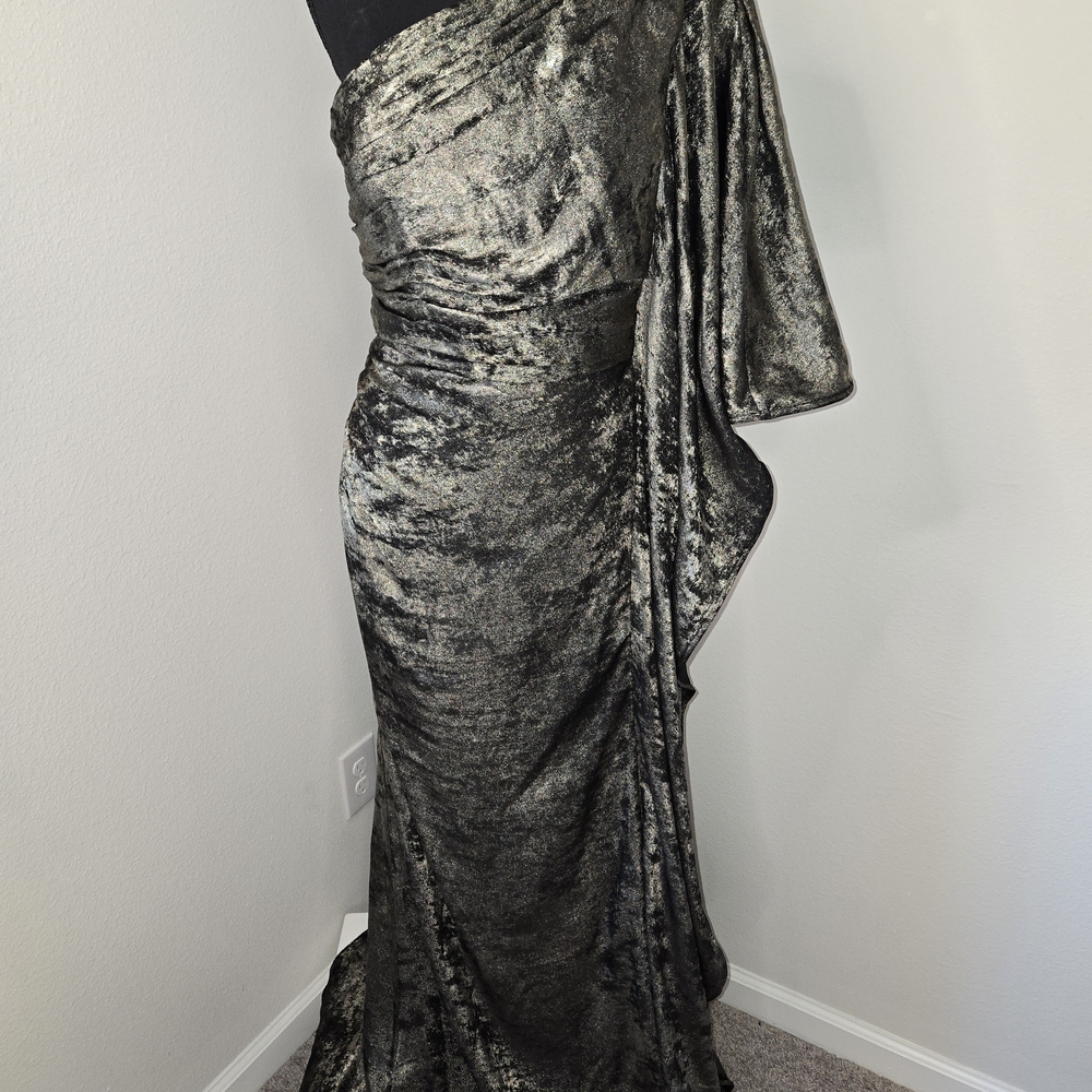 Black/Green Copper Asymmetrical FormalGown